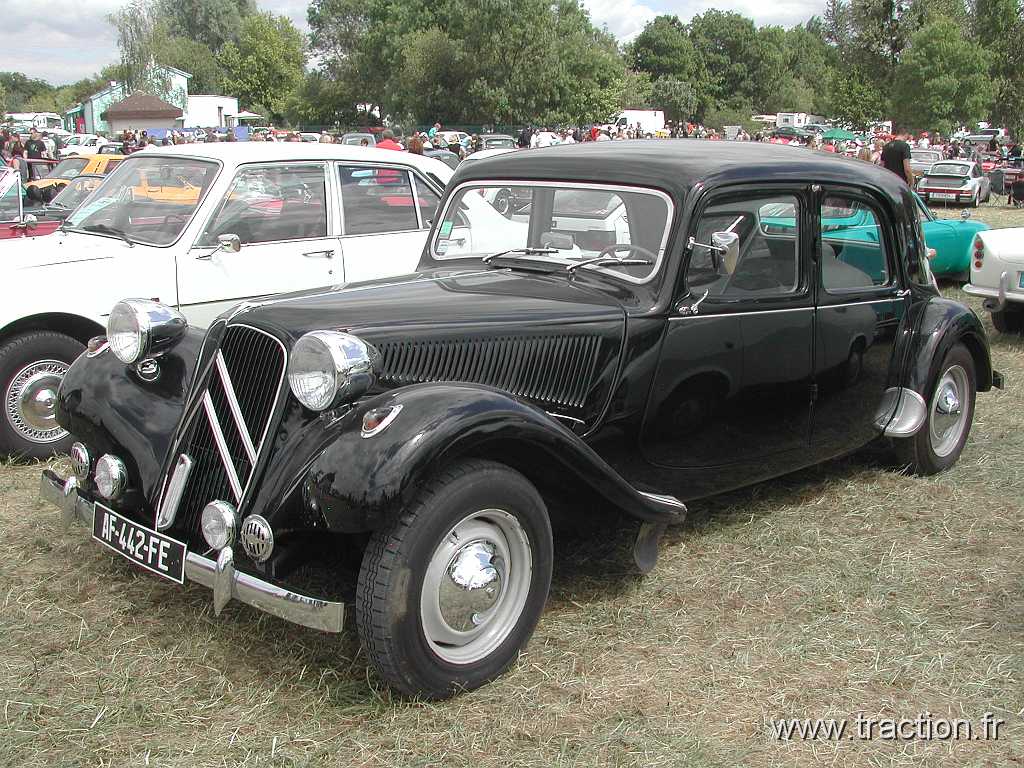 2014_Madine (149).JPG - 29ème Retro Meus'Auto au Lac de Madine, Citroen Traction 11B